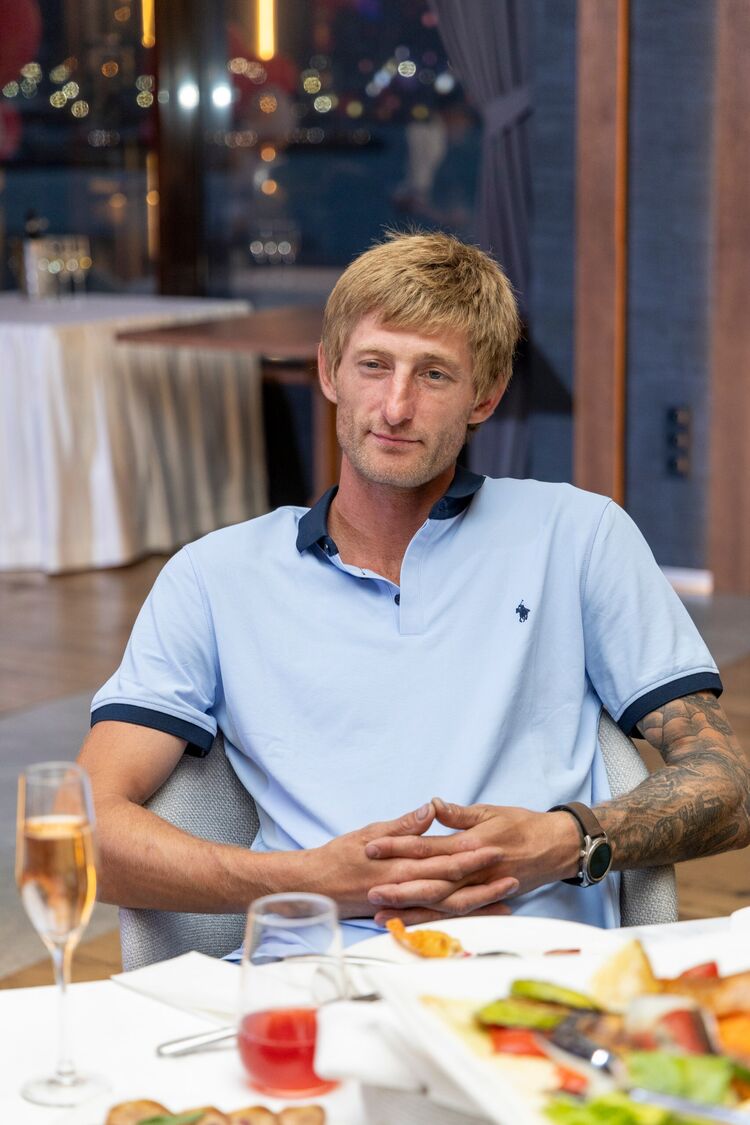 ���� 53453182 ������� �����, 33 ����, ���� ���������� � �������������