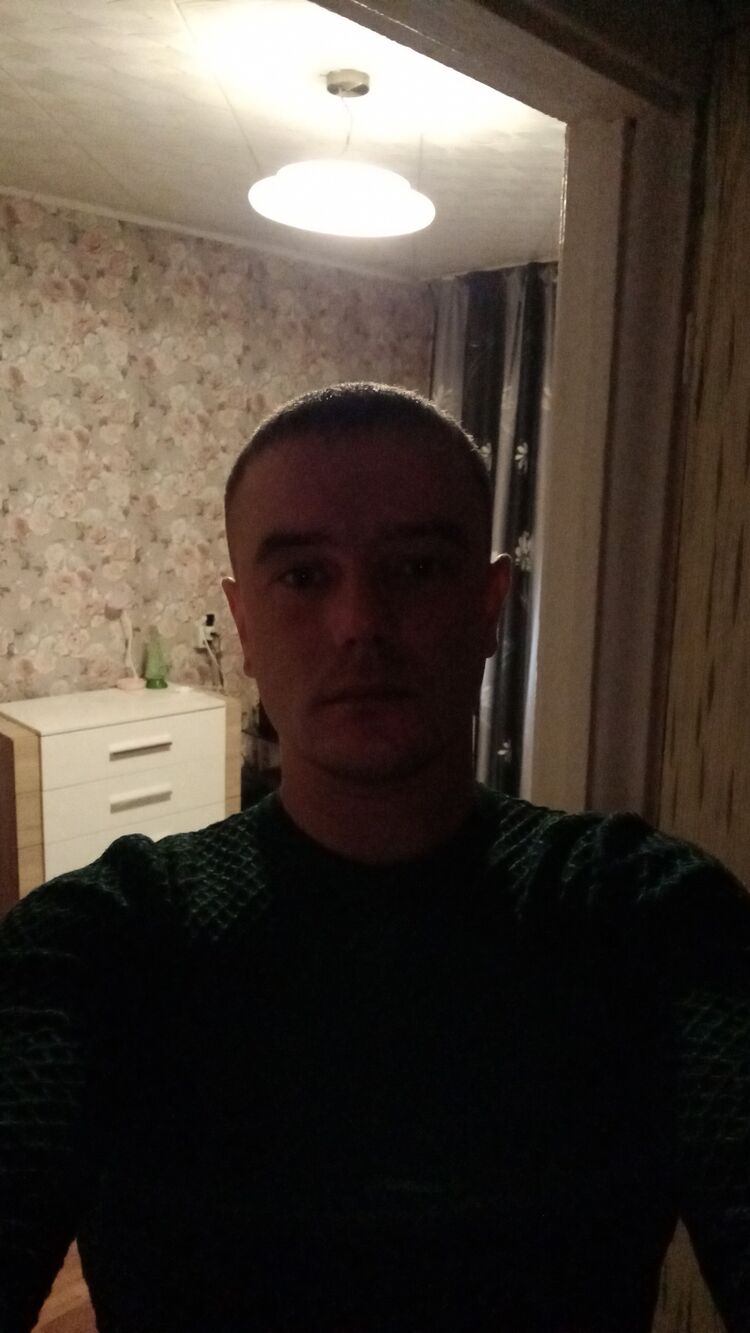  32524872  Alexei, 32 ,    