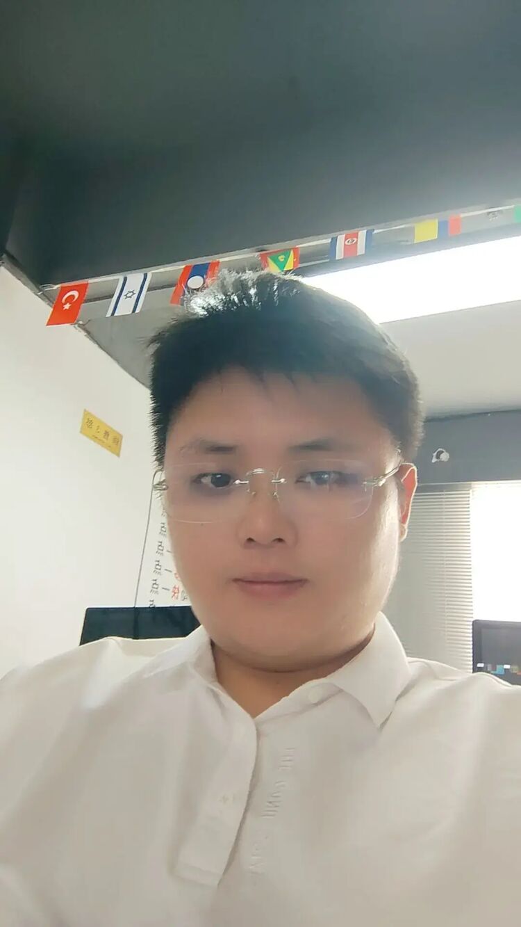 ���� 44198702 ������� Leo, 31 ���, ���� ���������� � ��������