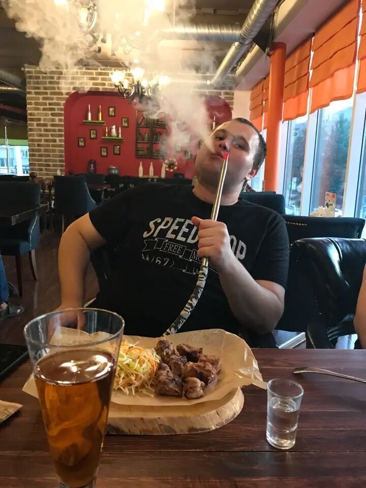  43461122  Vladimir, 33 ,    