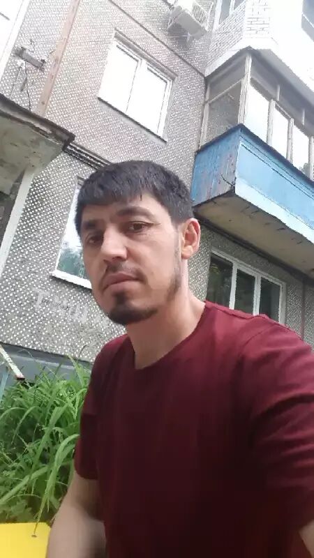  27128632  Casa, 28 ,    