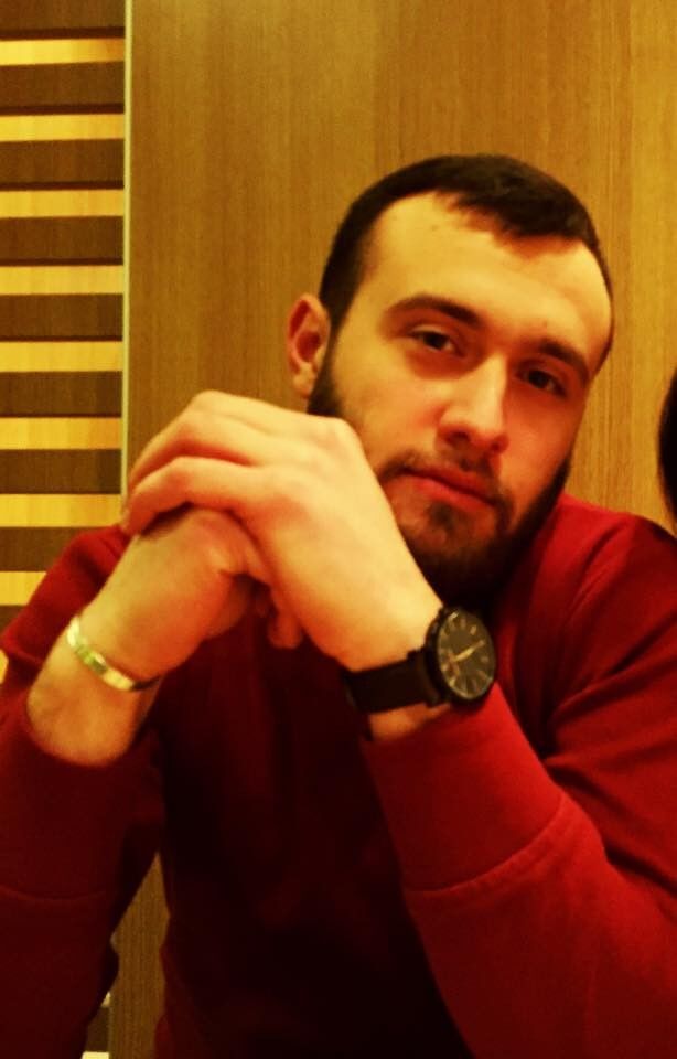  ,   Toko, 34 ,   