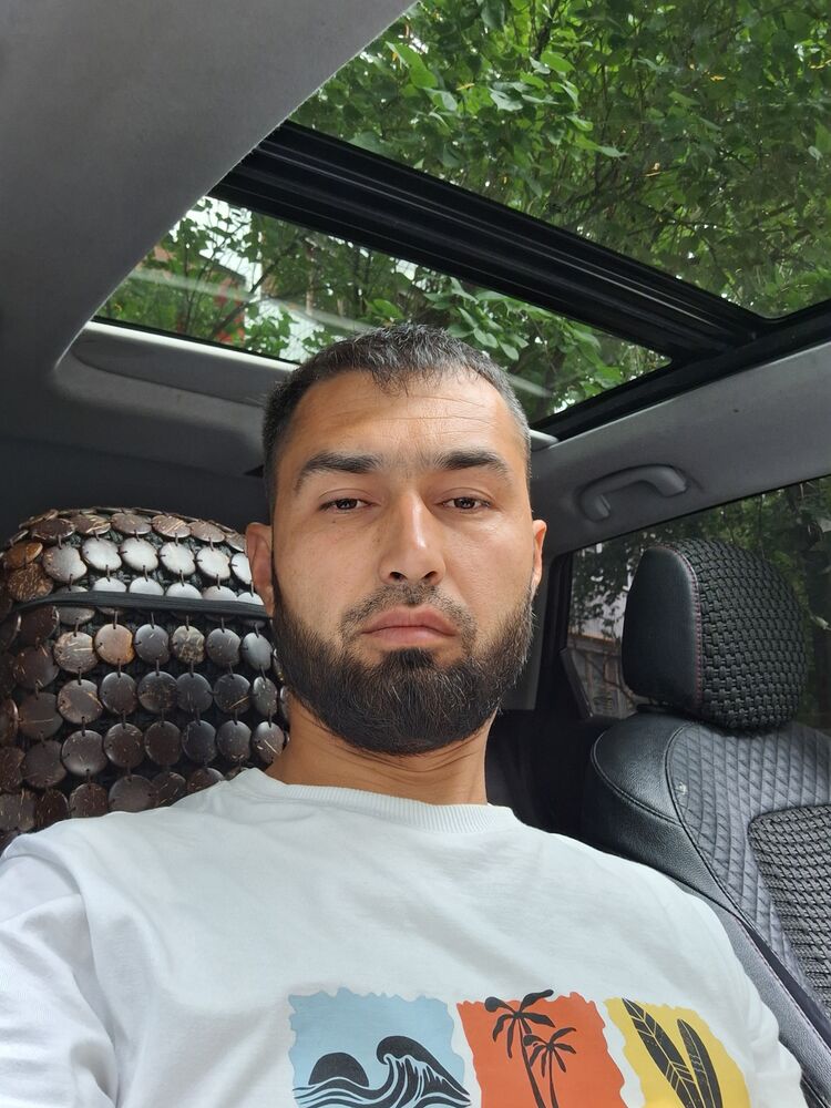  52948662  , 35 ,    