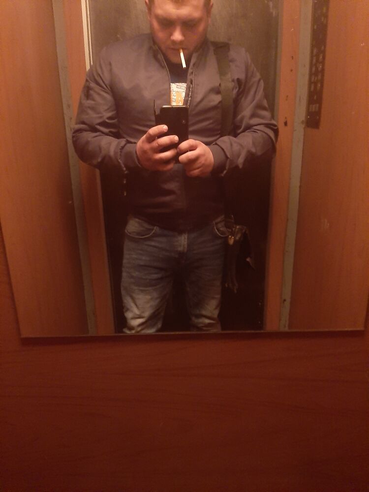  29939292  Ivan, 32 ,    