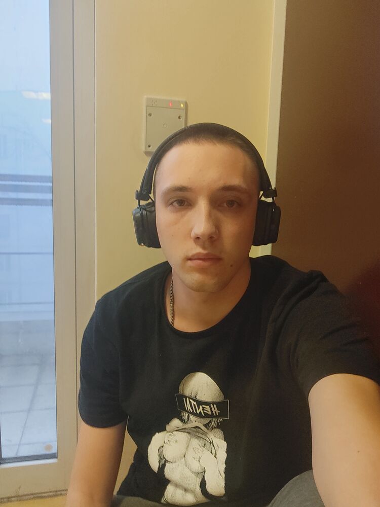  47999612  Sergey, 23 ,    