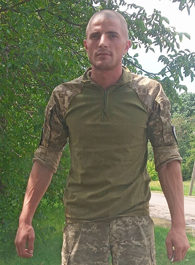  ,   Yurij, 32 ,   ,   