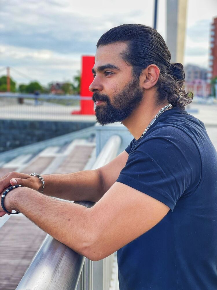  46191462  Yussef, 27 ,    
