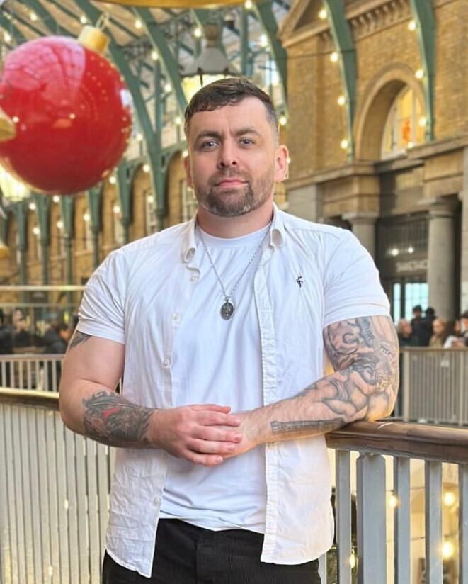  49942182  William, 51 ,    