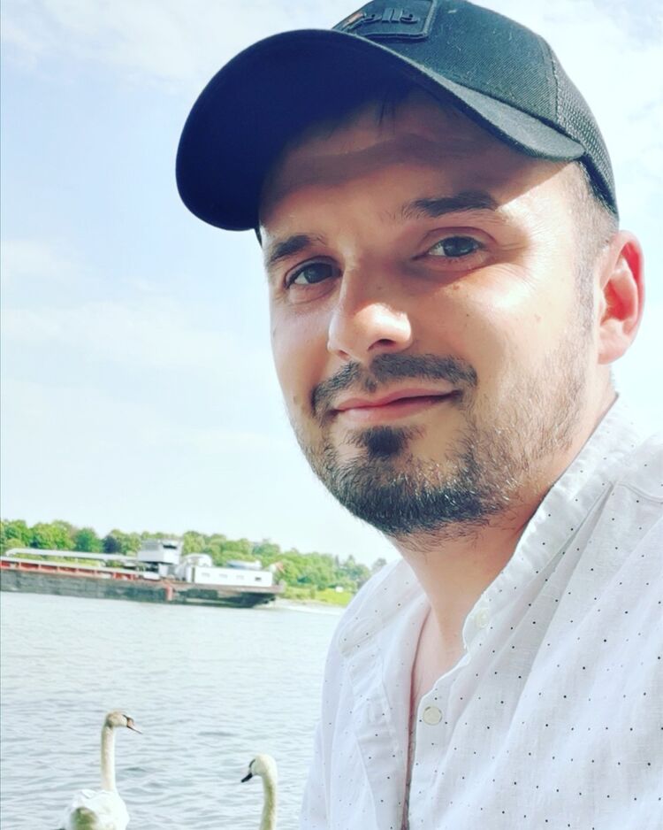  ,   Alexandru, 35 ,   ,   , c , 