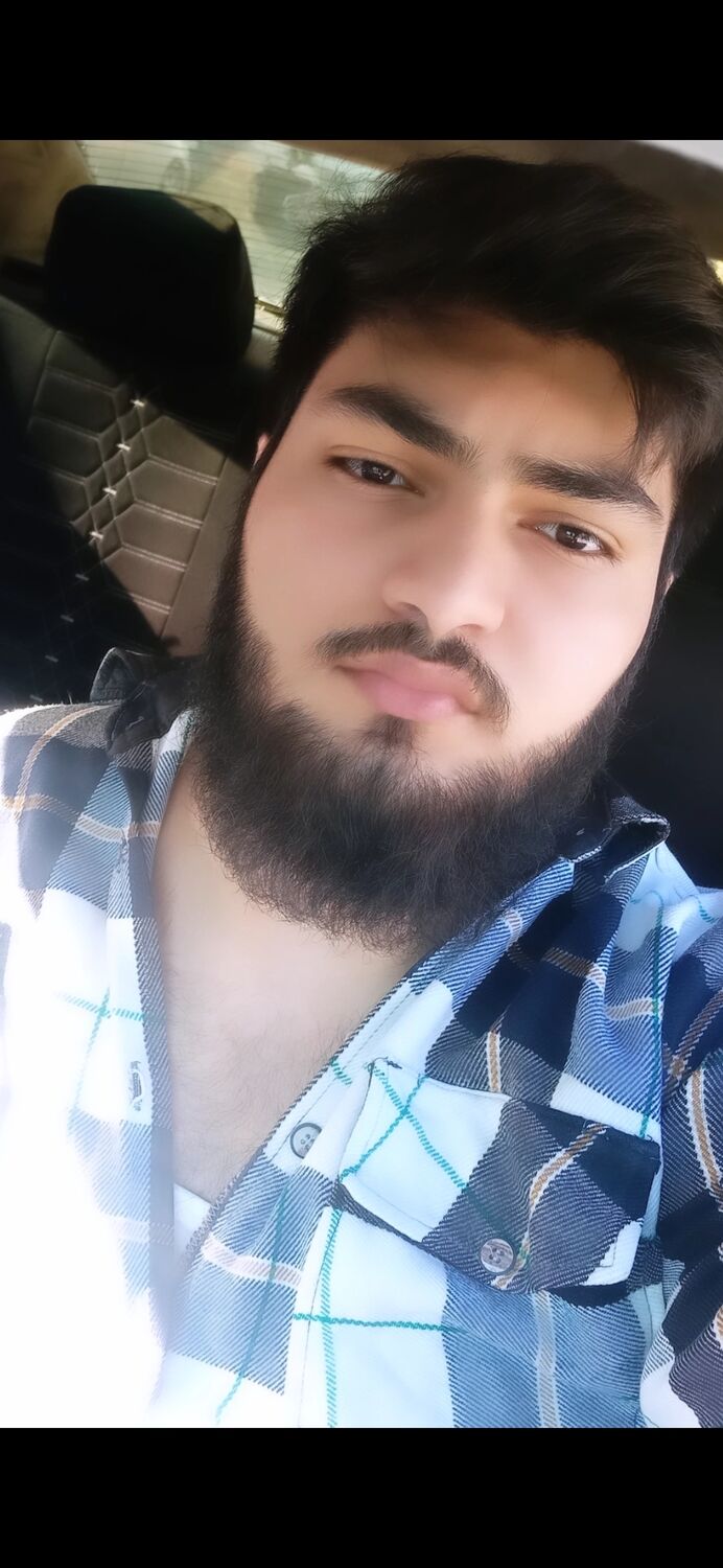  46817852  Adem, 30 ,    