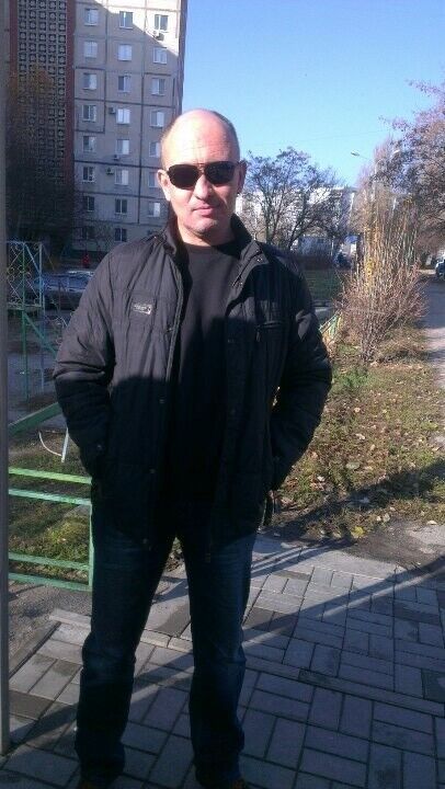  8999702  , 52 ,    