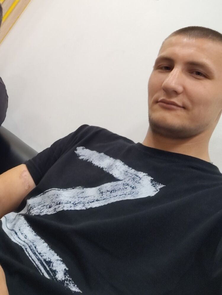  ,   Nikita, 27 ,  
