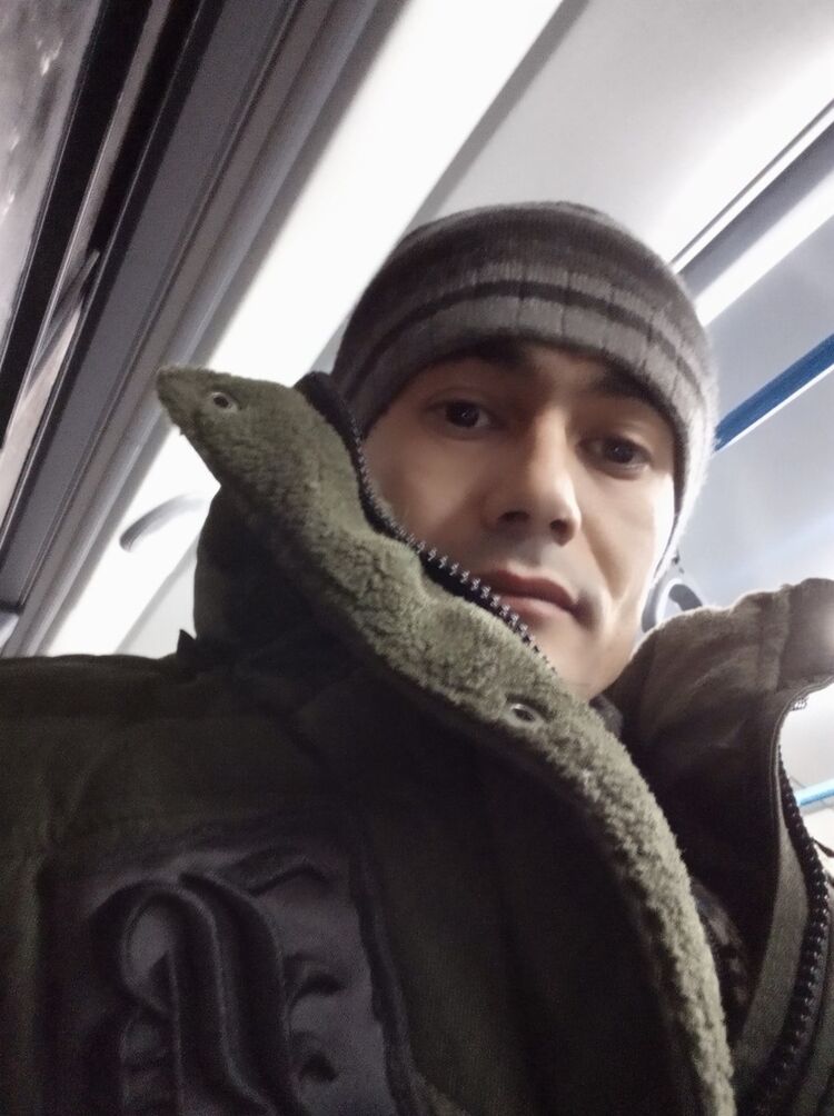  ,   Feruzbek, 41 ,     , c 