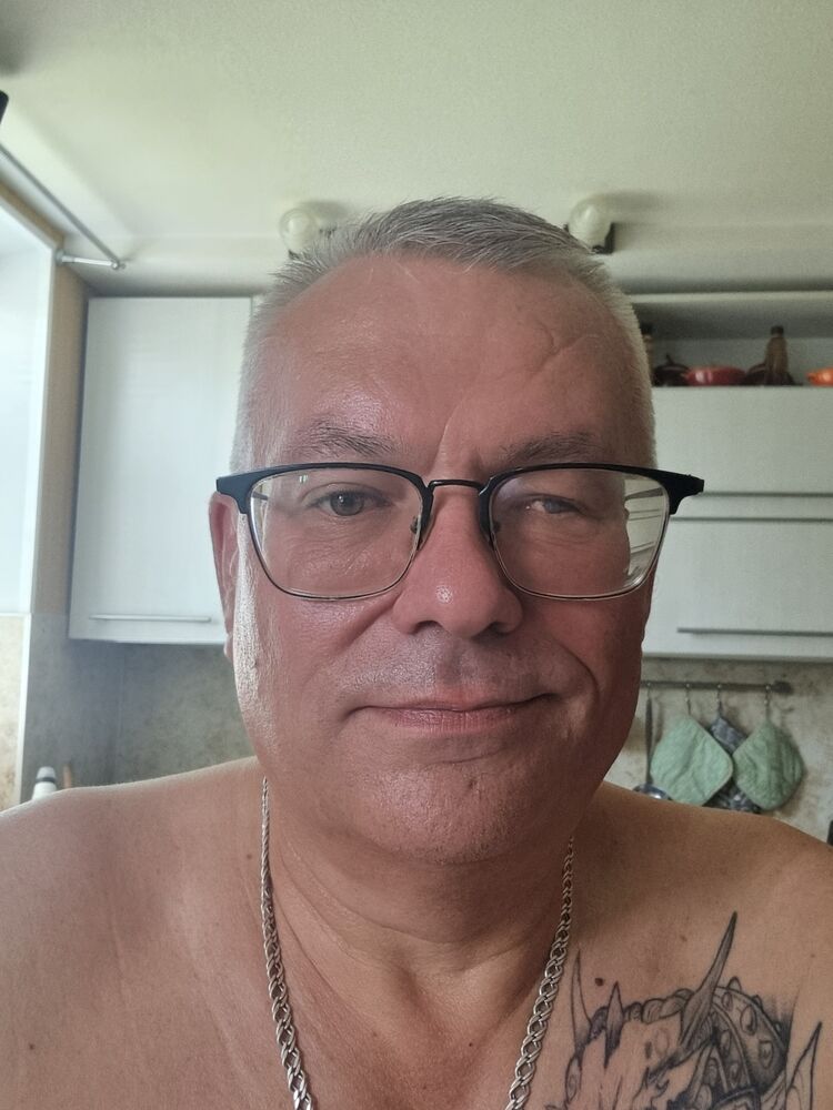  52660182  , 54 ,    