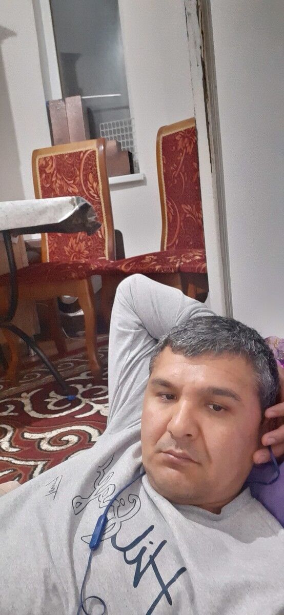  18144142  Alix, 44 ,    