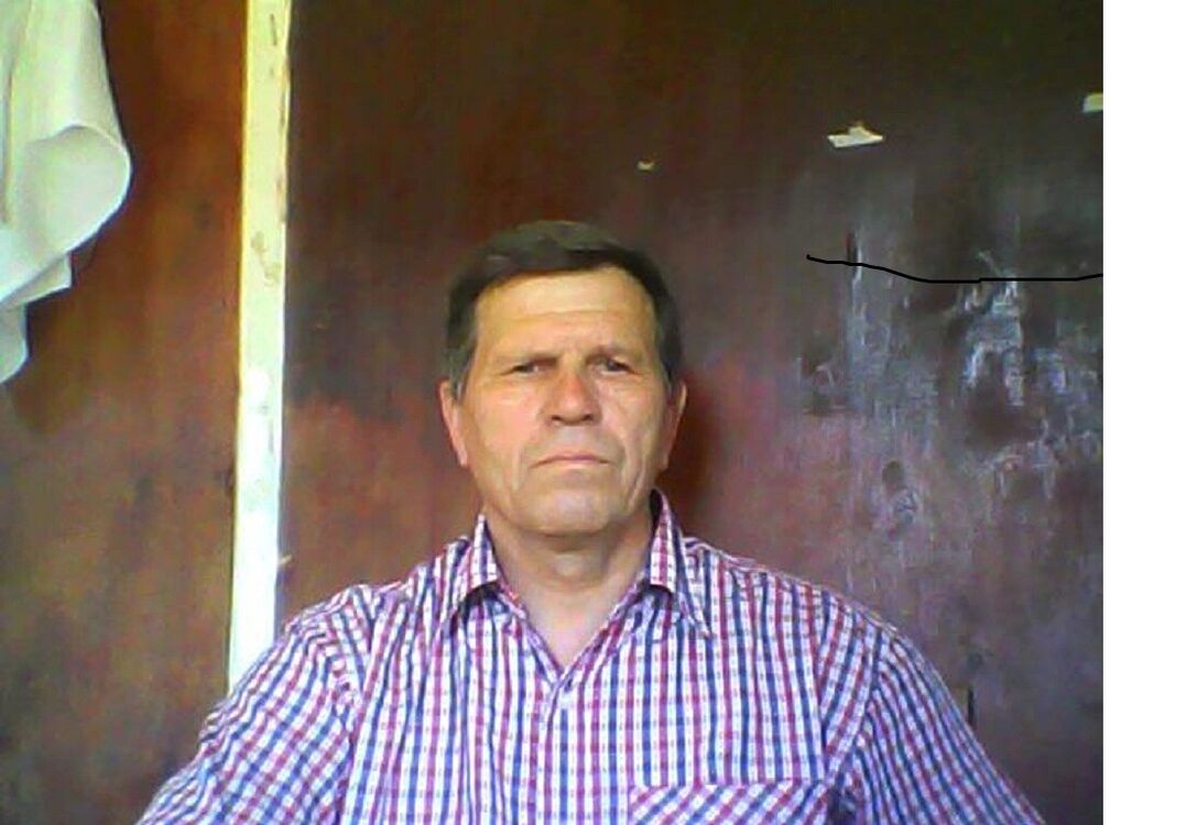  21761582  Petre, 68 ,    