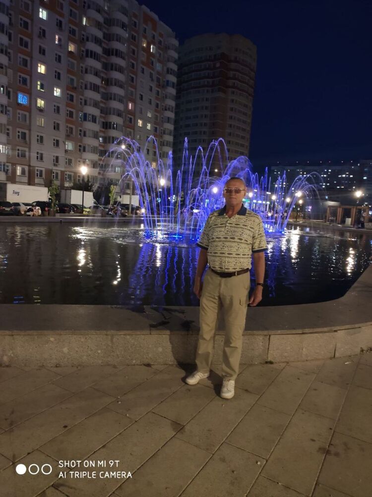  ,   Leon, 58 ,   ,   , c 