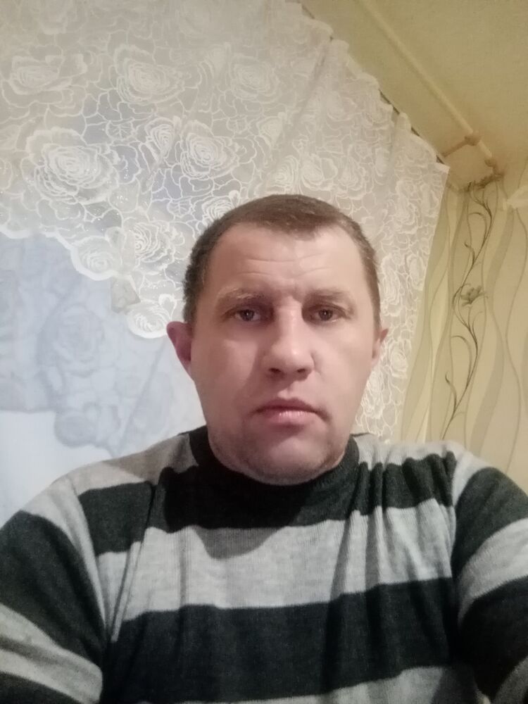  25077732  Sergey, 49 ,    