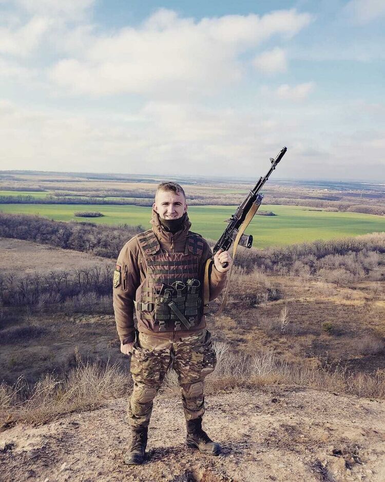  20067992  Denis, 28 ,    