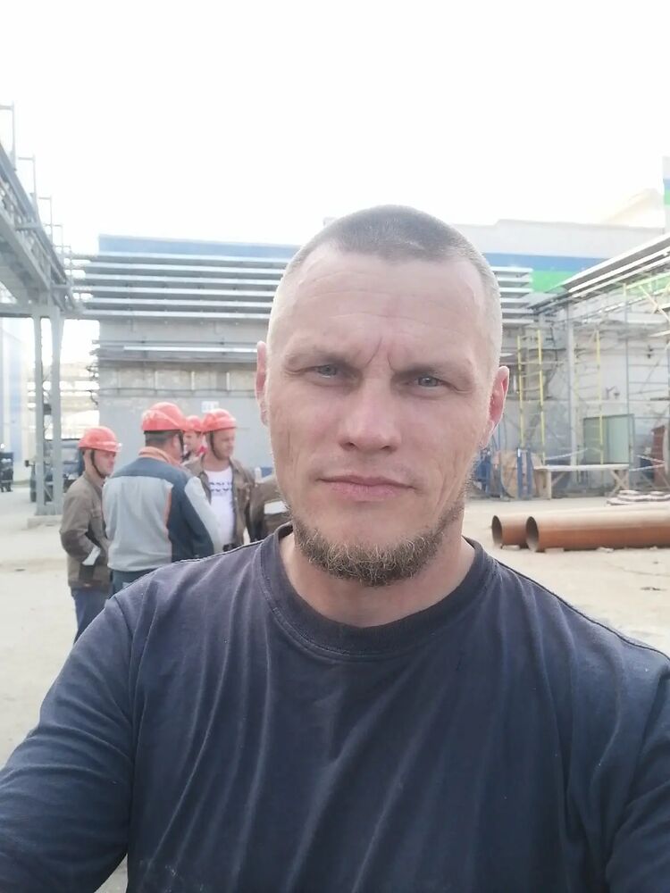  40987732  Alexander, 38 ,    