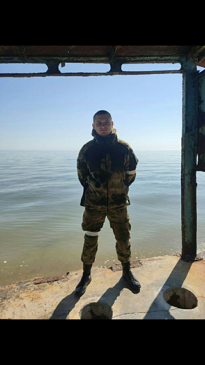  46929062  , 24 ,    
