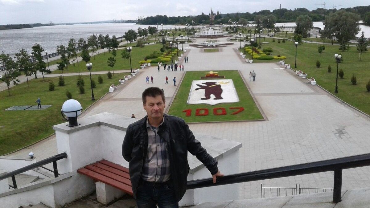  ,   Konstantin, 54 ,   ,   , c 