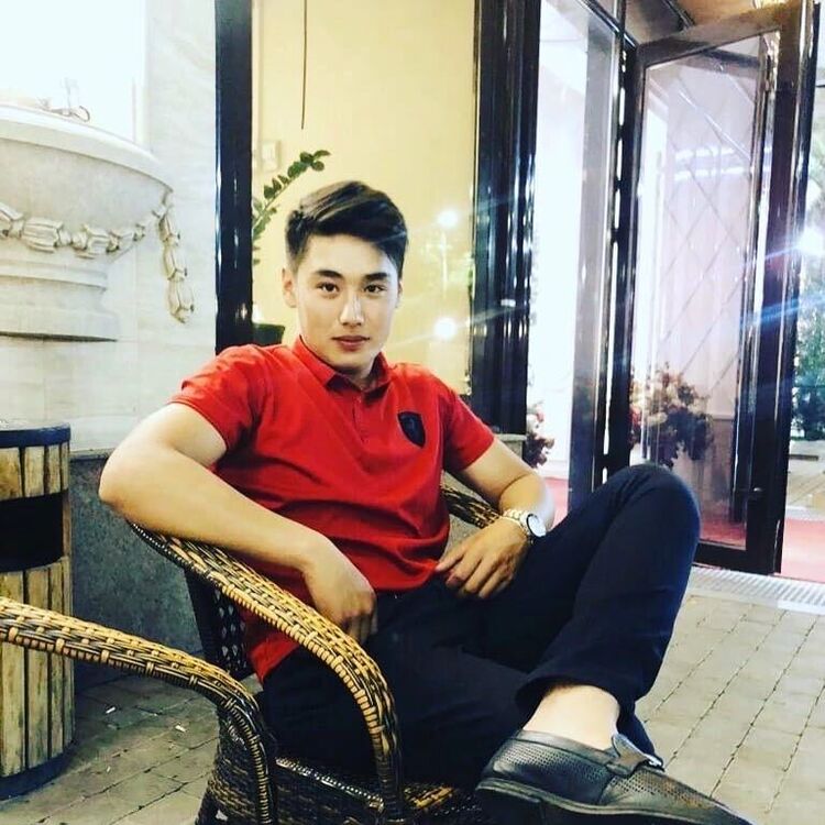  ,   Ruslan, 33 ,   ,   