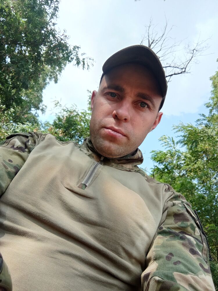  51109542  Alex, 35 ,    
