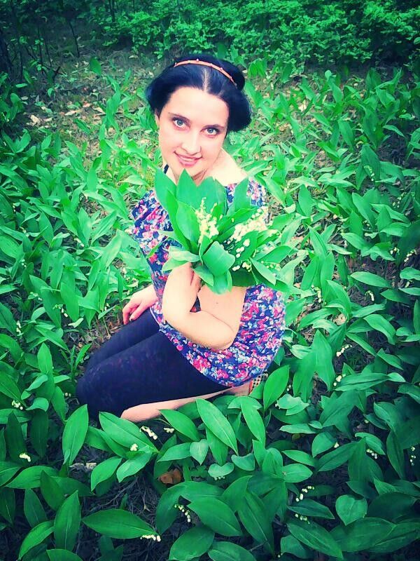  ,   Elena, 32 ,  