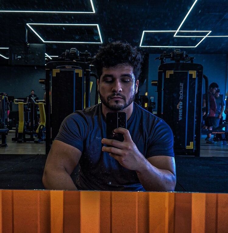  54559082  Enrico, 26 ,    -