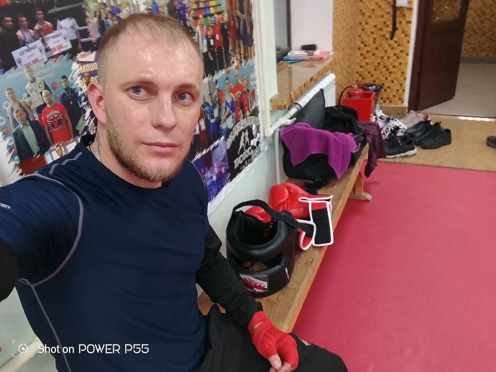  ,   Anton, 35 ,   ,   , c , 