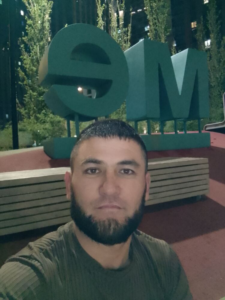  45224652  Xuraanbek, 39 ,    