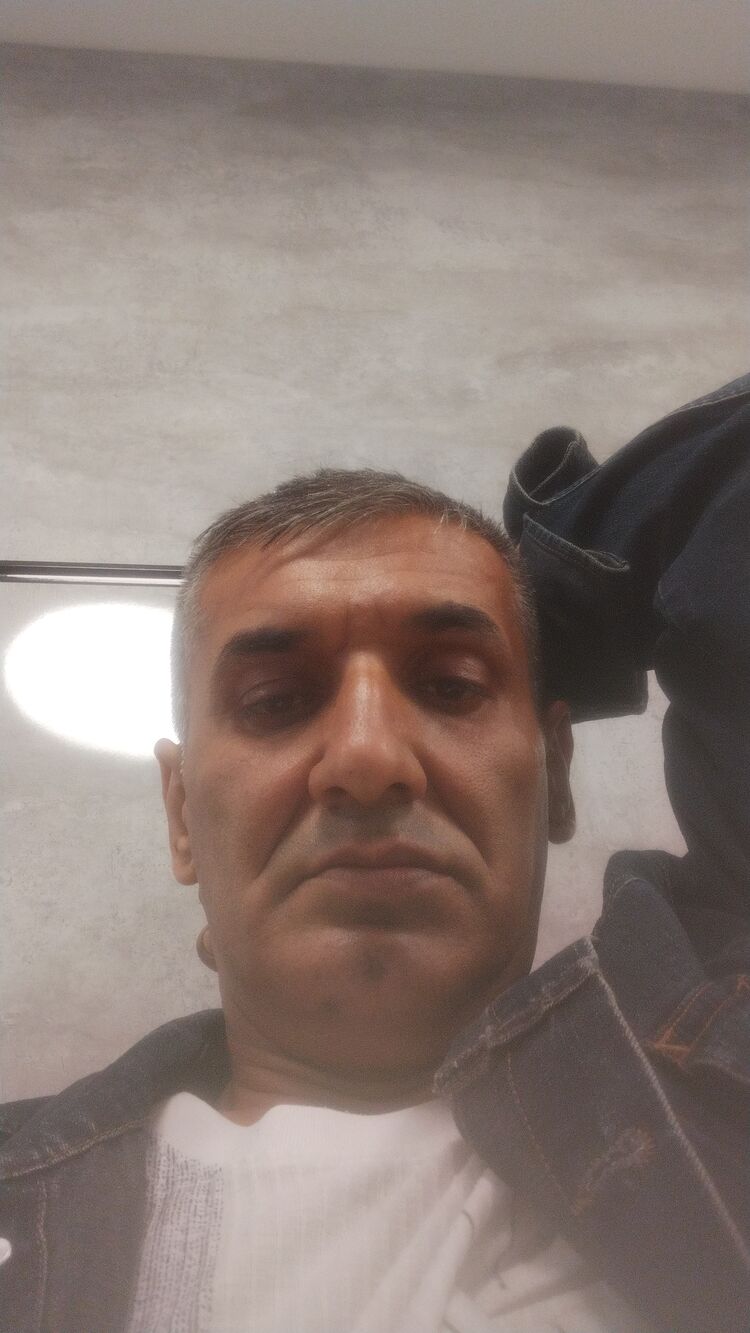  47778112  Rauf, 44 ,    