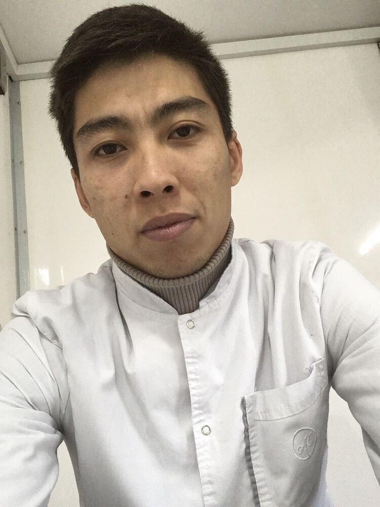  ,   Max, 33 ,   