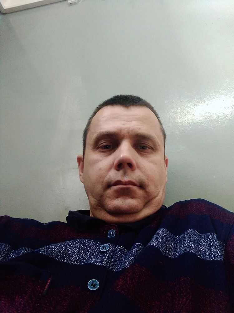  32997342  Tolya, 52 ,    