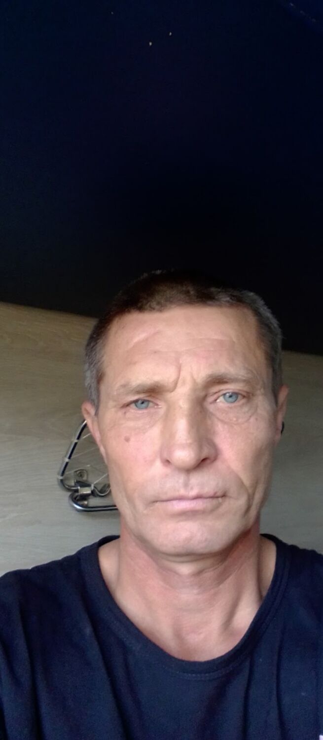  45018132  , 54 ,    