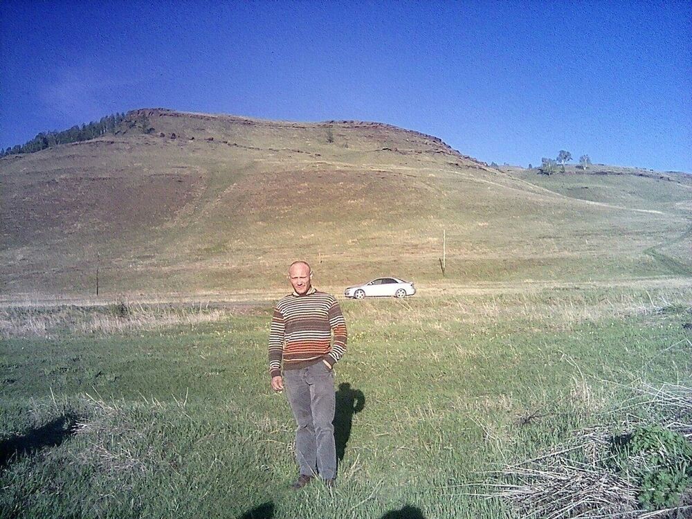  21407692  Andrei, 40 ,    