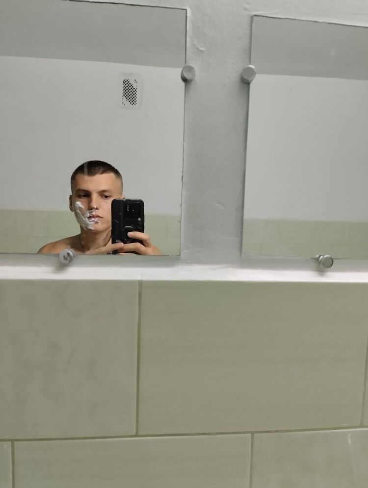  52441032  , 21 ,    