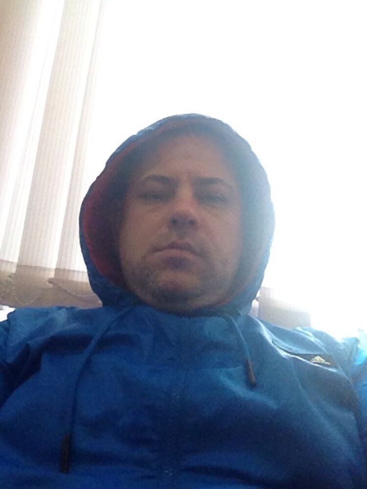 ,   Maks, 42 ,   ,   , c , 