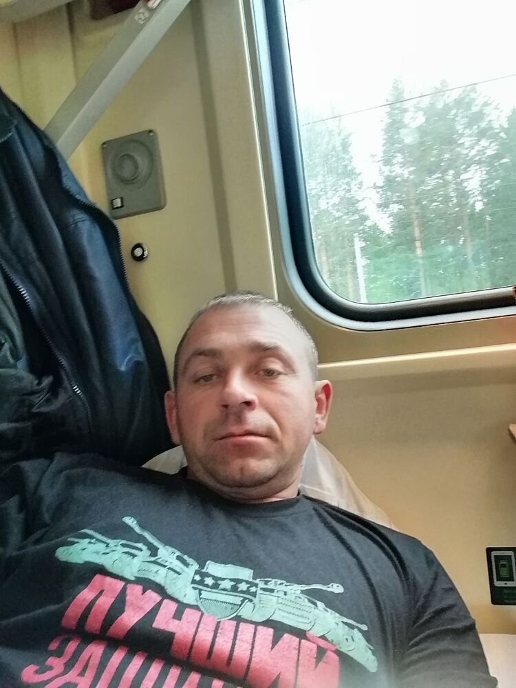  52048592  , 40 ,    