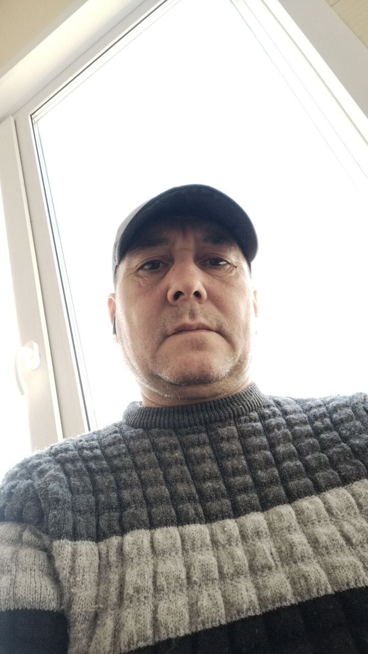 33262952   , 42 ,    