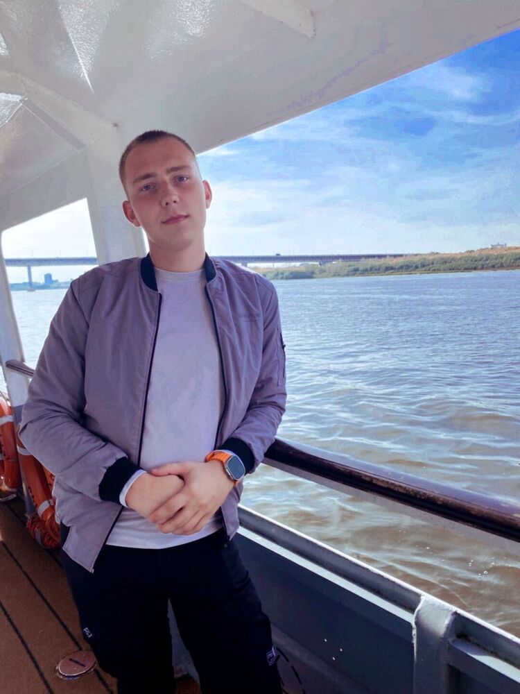  ,   Vladimir, 22 ,  