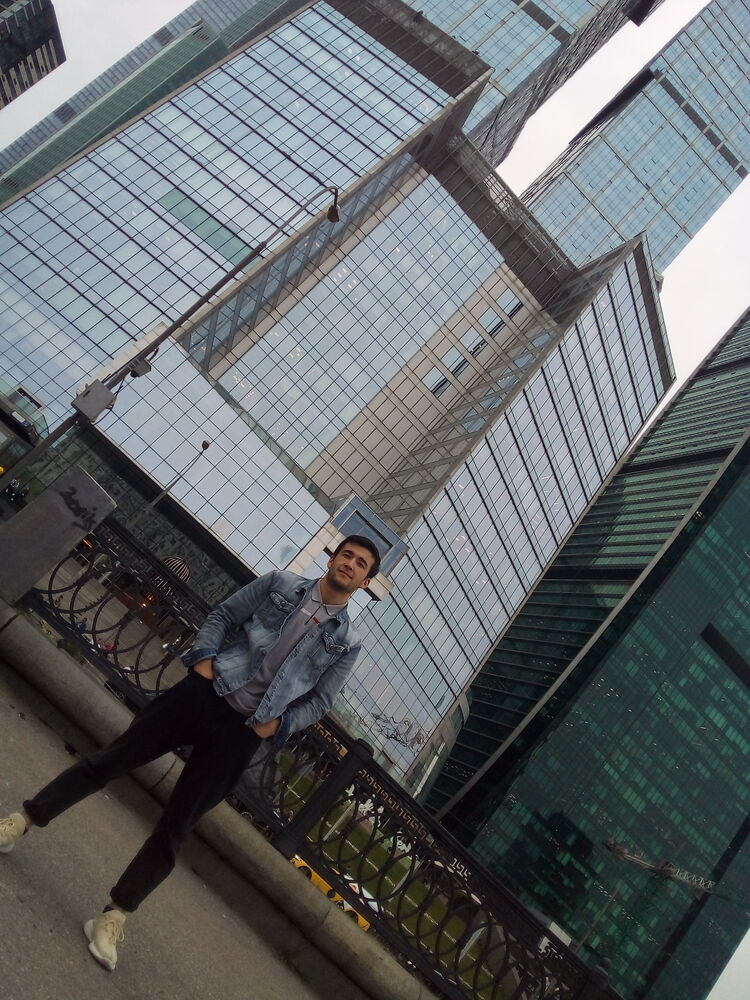  27084592  Zuhri, 24 ,    