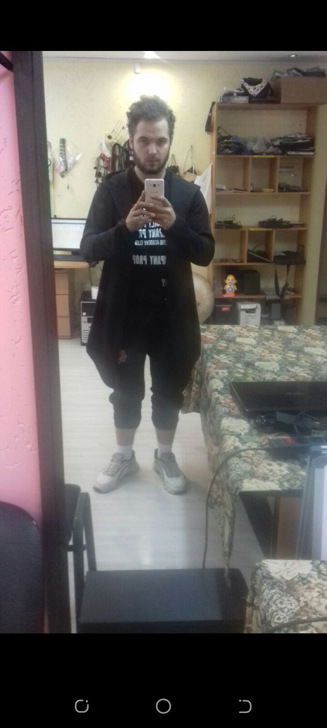 34697982  , 23 ,    