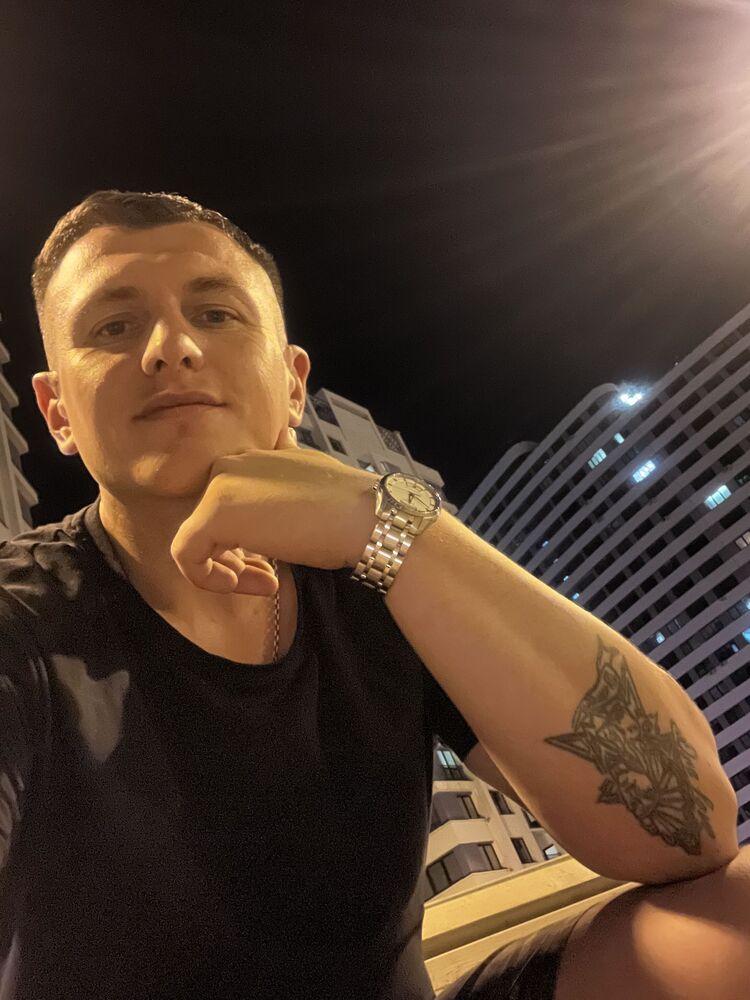  52947572  , 31 ,    