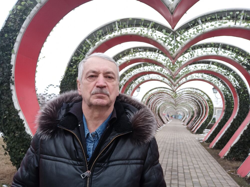  -,   , 70 ,   c 