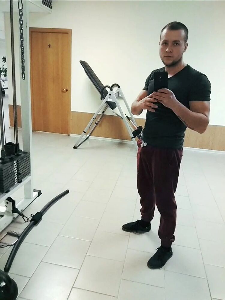  31988852  Sergey, 34 ,    