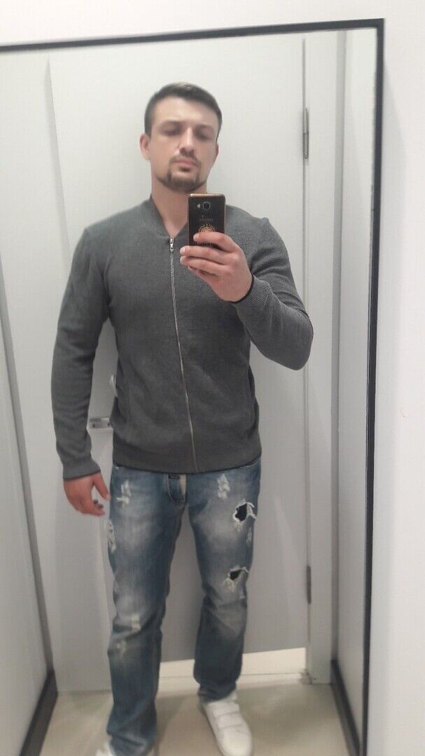  21284602  , 35 ,    