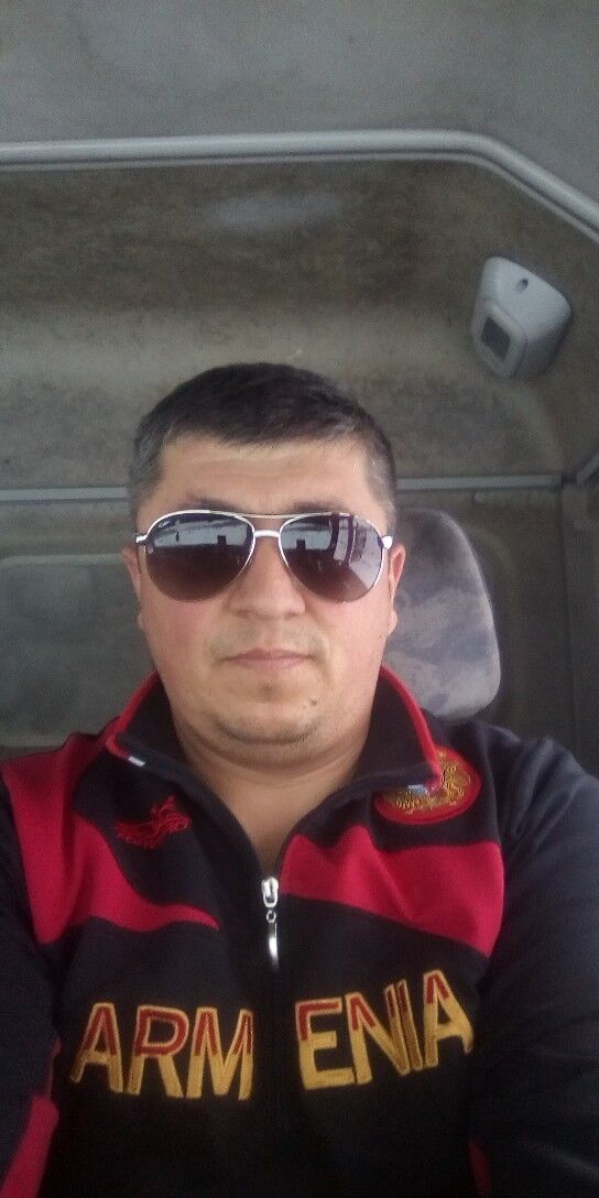  15159642  KAREN, 46 ,    -