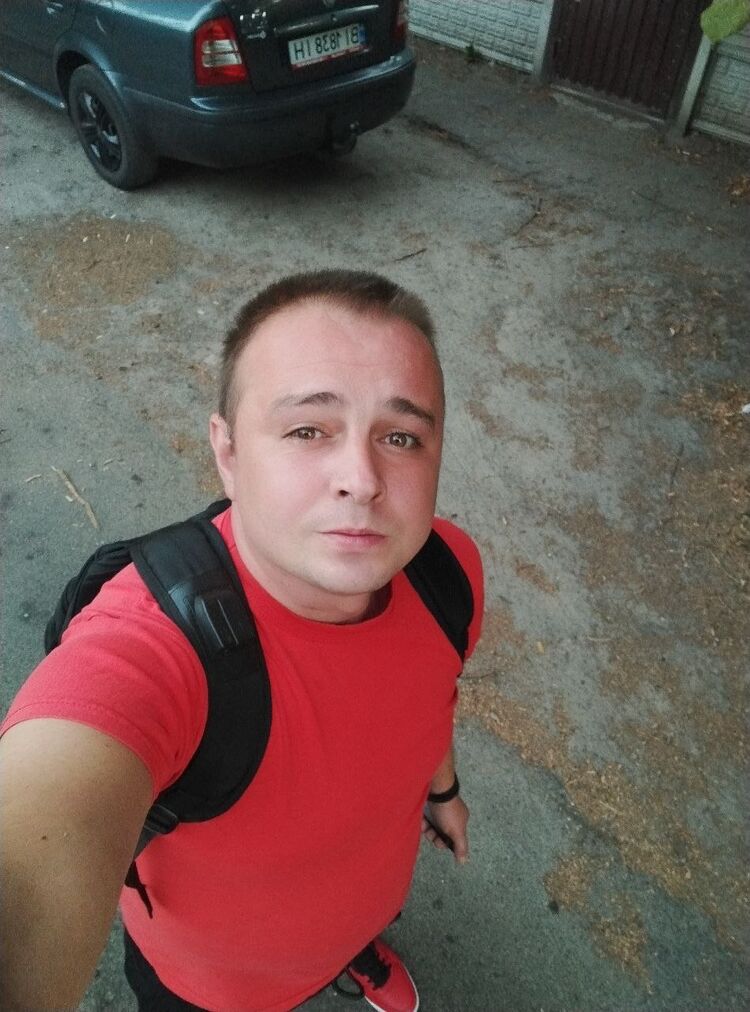  46030542  , 37 ,    